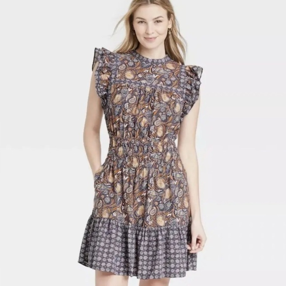 Universal Thread Multicolor Paisley Ruffle Sleeve Dress
